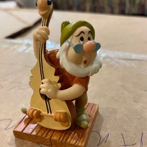 Snow White and the Seven Dwarves Disney 65th Doc